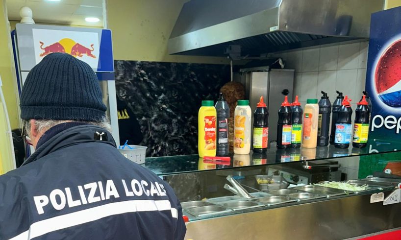 Paternò, controlli in Piazza Indipendenza: sanzioni per 10mila euro e sequestri alimentari