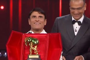 L'ultimo ballo di Conti: Sanremo incorona Sal Da Vinci e passa le chiavi a Stefano De Martino