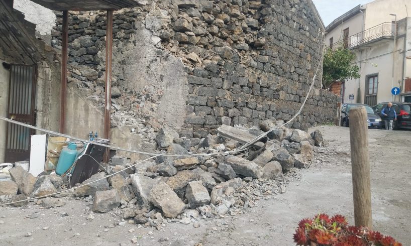 Terremoto, a Ragalna danni diffusi a edifici e abitazioni. Attivato il COC