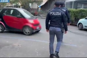 Aggressione con tirapugni a Catania, sei minori nei guai: una vittima rischia di perdere la vista (VIDEO)