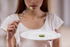 Regione Siciliana, disturbi alimentari in crescita tra i giovani: 100mila euro per progetti nelle scuole