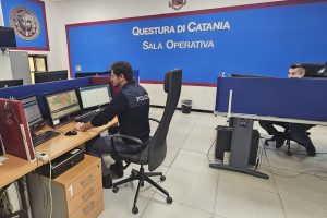Catania, Polizia arresta 39enne dopo folle fuga contromano: ferita una donna