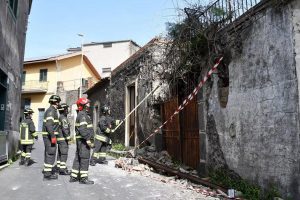 Terremoto del 4 marzo nel Catanese e frana a Motta: la Regione delibera lo stato di crisi