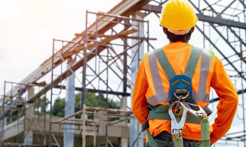 Lavoro nero e sicurezza carente: maxi-sanzioni per oltre 47 mila euro in due cantieri a S. A. li Battiati e Ramacca
