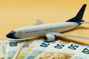 Caro voli in Sicilia, l'incantesimo non si spezza: per Pasqua biglietti fino a 540 euro. Federconsumatori: "È strutturale"