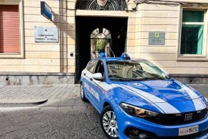 Acireale, scoperto con 3.219 monete false da 2 euro: 48enne denunciato 48enne