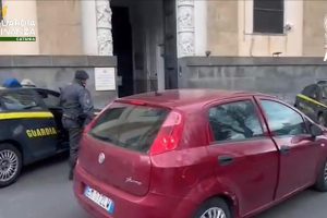 Catania, scommesse con i bookmaker fantasma: sequestrati computer e contanti. 350mila euro di giro d’affari illecito