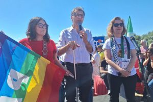 "Sicilia terra di pace": manifestazione a Sigonella contro l'uso della base per la guerra in Iran