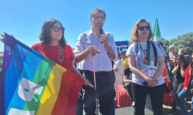 "Sicilia terra di pace": manifestazione a Sigonella contro l'uso della base per la guerra in Iran