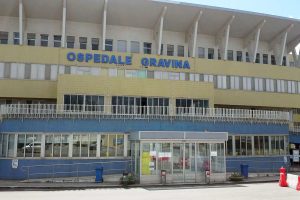 Caltagirone, medico senza iscrizione all’Ordine esercitava in ospedale: indagato dalla Procura