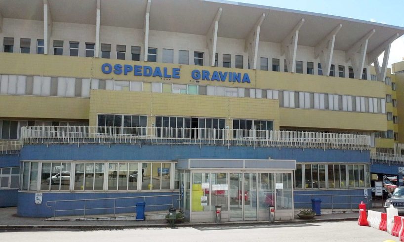 Caltagirone, medico senza iscrizione all’Ordine esercitava in ospedale: indagato dalla Procura