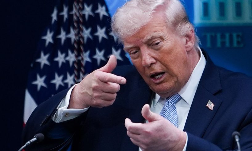 Il peccato originale di Trump: tra guerre, speculazioni e dossier Epstein, l’America rischia di non reggere