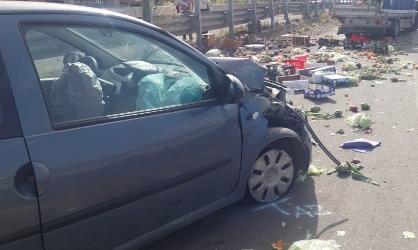Belpasso, incidente sulla SS121: due feriti, traffico in tilt verso Paternò