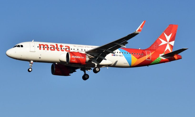 Volo Malta-Parigi torna indietro sui cieli di Sicilia: copilota a bordo era ancora in addestramento