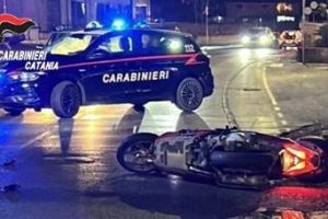 Giarre, recuperato furgone rubato dopo inseguimento sulla SS 114: due minorenni denunciati