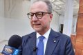 Forza Italia, Mulè frena sul commissariamento in Sicilia: “Ne parleremo con Tajani”