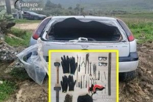 Palagonia, fuga e speronamento dopo l’alt: 60enne denunciato per resistenza e danneggiamento