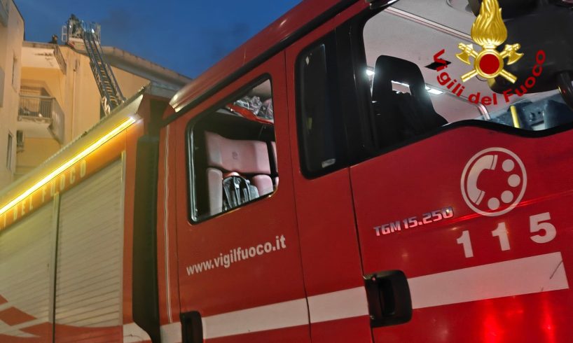 Catania, auto data alle fiamme a San Giorgio: si indaga per dolo
