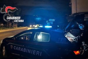 Paternò, pusher 45enne aveva droga e contanti pronti per lo spaccio: denunciato