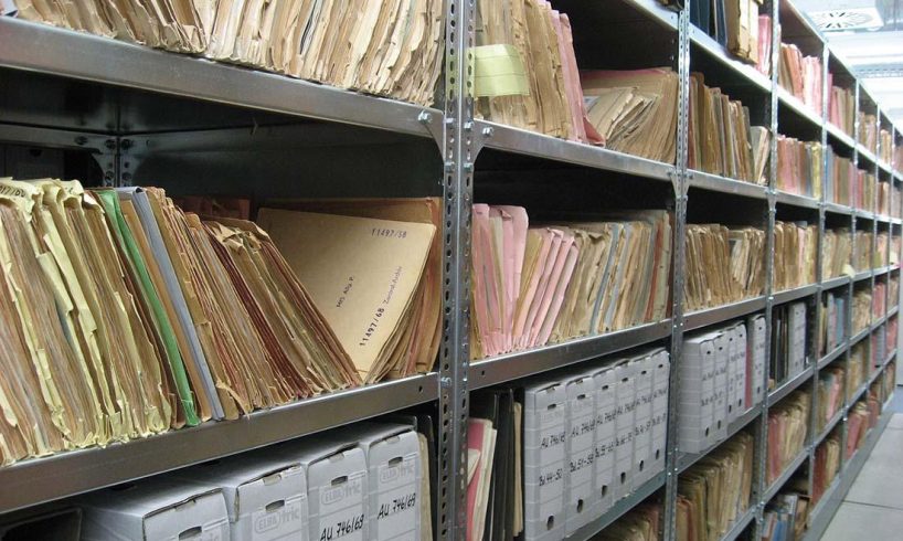 Paternò, l'esercito degli storici si è spento: si cercano giovani studiosi per riscrivere il passato