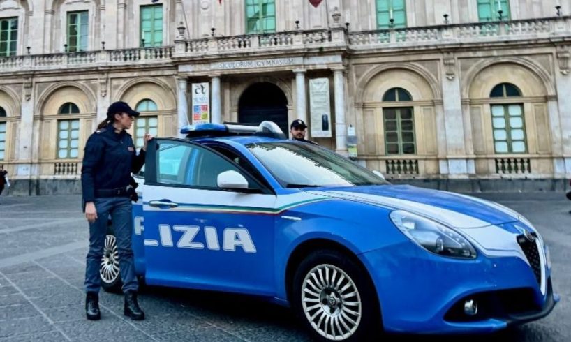Catania, 27enne marocchino accoltellato con sette fendenti: trovato in piazza Currò
