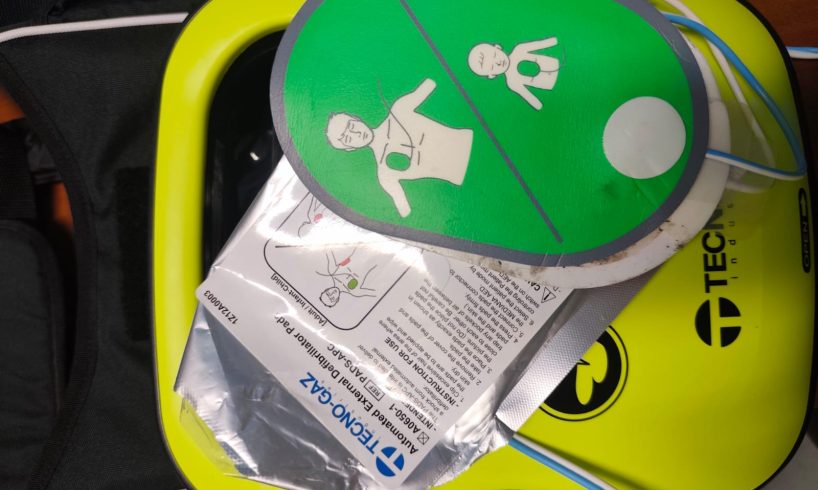 Paternò, vandali distruggono defibrillatore a Scala Vecchia: “Zona non più cardioprotetta”