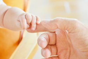 Cure palliative pediatriche, l'appello di una mamma "rara" a Meloni: "Potenziare le reti". In Sicilia i servizi ci sono