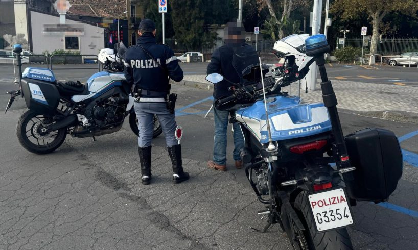 Catania, evade dai domiciliari per fare il parcheggiatore abusivo: 28enne arrestato