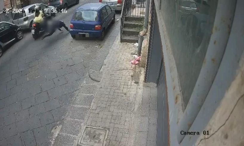 Catania, non si ferma all'alt e investe un agente: fuga contromano, poi si costituisce. 21enne ai domiciliari (VIDEO)