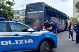 Acireale, gita annullata per due pulmini senza autorizzazione: i bambini restano a terra