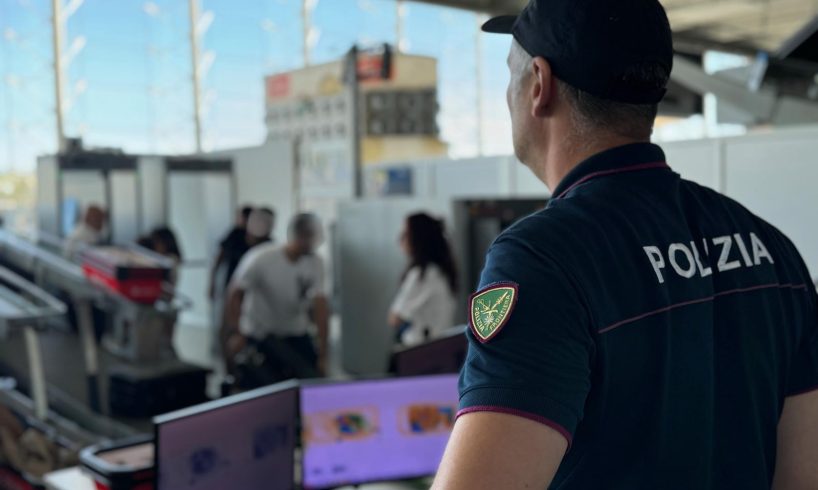 Catania, furto al controllo di sicurezza dell'aeroporto: identificato 60enne che rubò un portafoglio