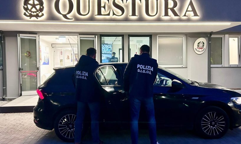 Calcio, lancio di ordigni esplosivi durante Catania-Ascoli: due ultras arrestati e due denunciati
