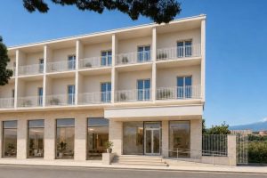 Non toccate l'ex Albergo Sicilia": a Paternò si riaccende la battaglia