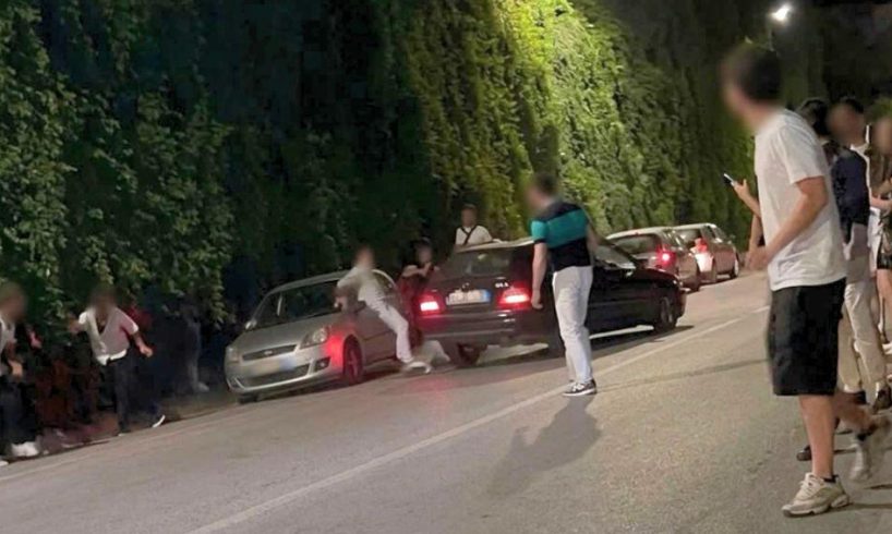 Auto contro i giovani a Taormina, sindaco De Luca: "Sulle tracce del balordo. Chiederò a Meloni nuove regole per la movida"