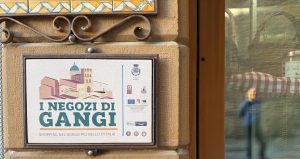 Il mantello di stelle, il castello nella roccia: tra Gangi e Sperlinga una domus accoglie artisti e poeti