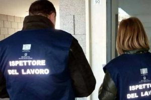 A Palagonia, Caltagirone e Aci Castello cantieri nel caos tra lavoro nero e gravi violazioni