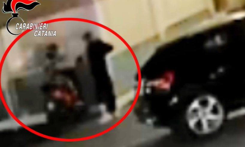 Ramacca: aggredisce un coetaneo a calci e pugni e gli ruba il motorino. Denunciato 17enne per rapina (VIDEO)