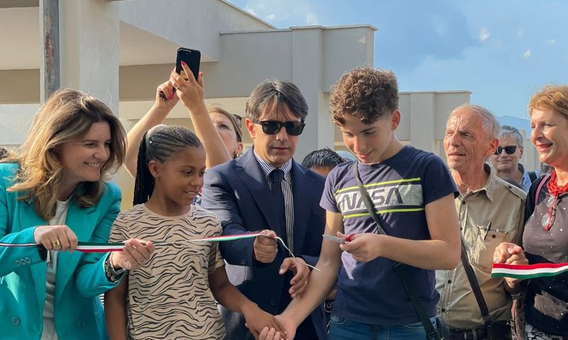 Catania, cento ragazzi e una festa per Monte Po: aperto il nuovo centro multifunzionale "DesTEENazione"