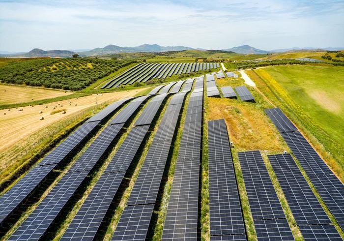 Energia, inaugurato Iberdrola Fenix: il più grande impianto fotovoltaico d'Italia (243 MW) tra Centuripe, Paternò e Belpasso