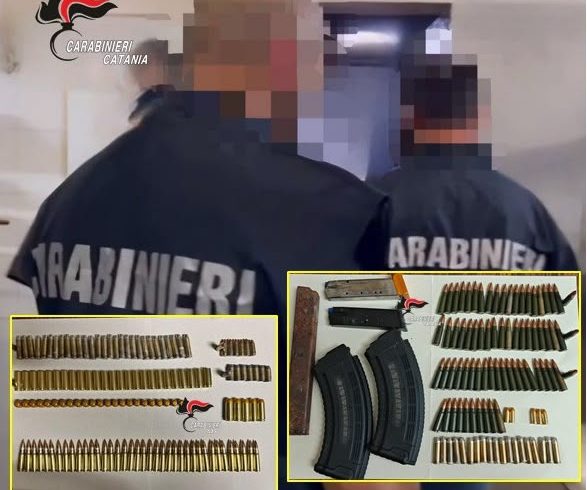 Catania, giro di vite sulle armi: sequestrati centinaia di colpi e caricatori nel quartiere Pigno