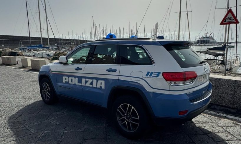 Porto di Catania, tentano due furti d'auto in poche settimane: sei giovani denunciati