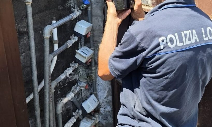 Paternò, allacci abusivi alla rete idrica: 6 denunciati, accertamenti in 20 utenze
