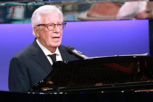 Addio a Peppino Di Capri, l’artista di "Champagne" che ha fatto sognare l'Italia