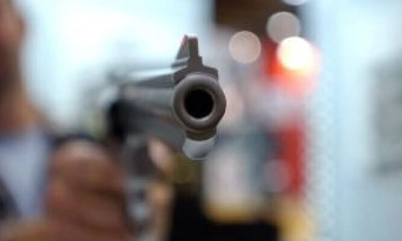 Catania, ferito a Librino per un debito di 40 euro: arrestato 52enne per lesioni e porto d'arma