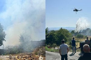 Belpasso, rogo di vaste proporzioni: fiamme nella zona ovest, danneggiata condotta idrica.