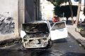 Paternò, auto prende fuoco in via Santa Barbara: si salva donna alla guida