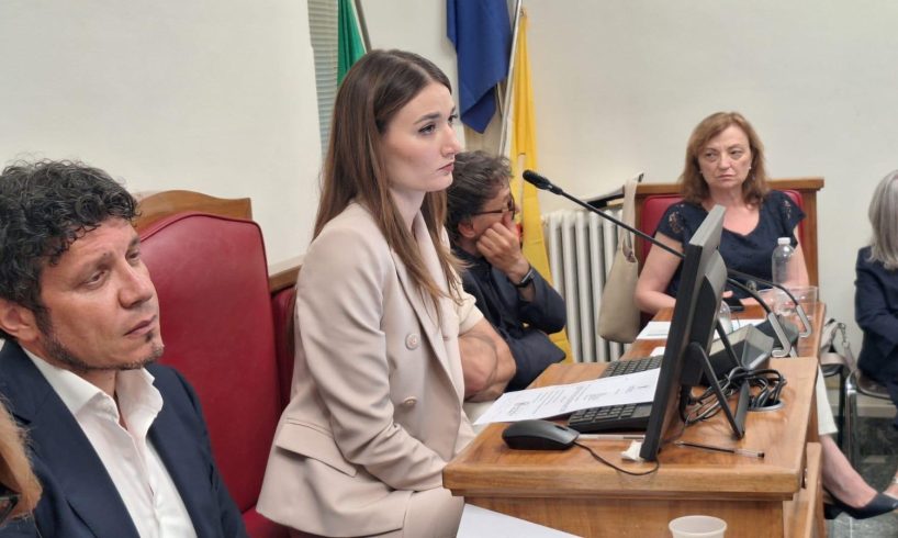 Bronte: Silvia Fallico (27 anni) prima donna alla presidenza del Consiglio comunale