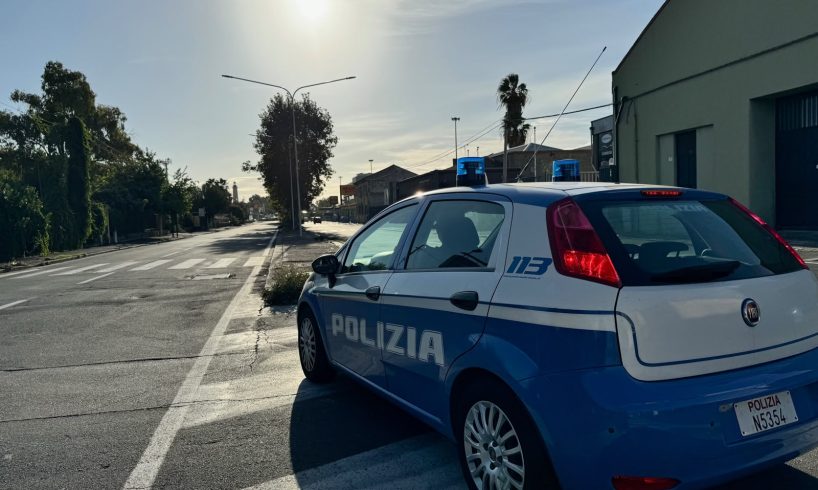 Pazza fuga a Catania: sperona la volante per due volte: 39enne bloccato e arrestato a Librino