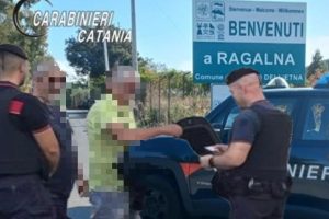 Ragalna, controlli straordinari: 5 multe per oltre 4.000 euro tra cellulare, cinture e casco