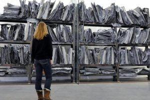La biblioteca che scompare: gli anziani, i toponimi e il dialetto dimenticato